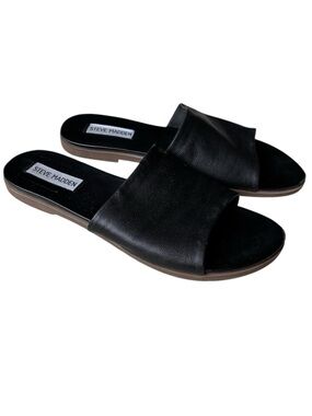 Steve Madden Women’s Black Leather Karolyn Flat Sandals Size 8